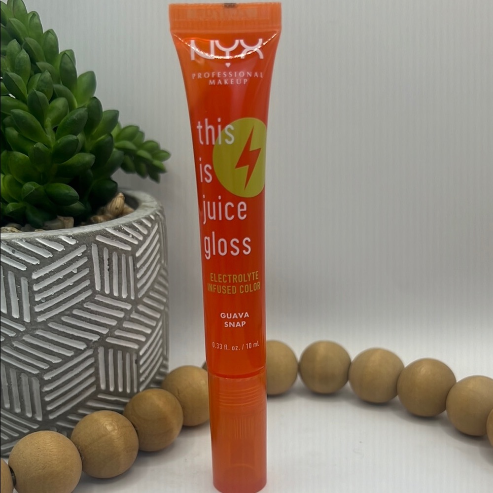 NYX Professional Makeup This Is Juice Gloss - Guava Snap